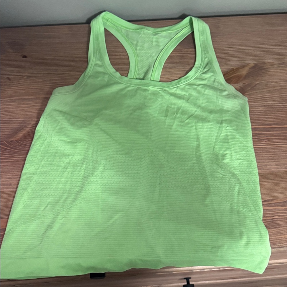 Swiftly tech Lululemon tank top size 8  - race length